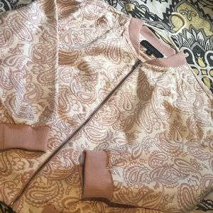 Detailed dusty pink bomber jkt w/ shorts to match